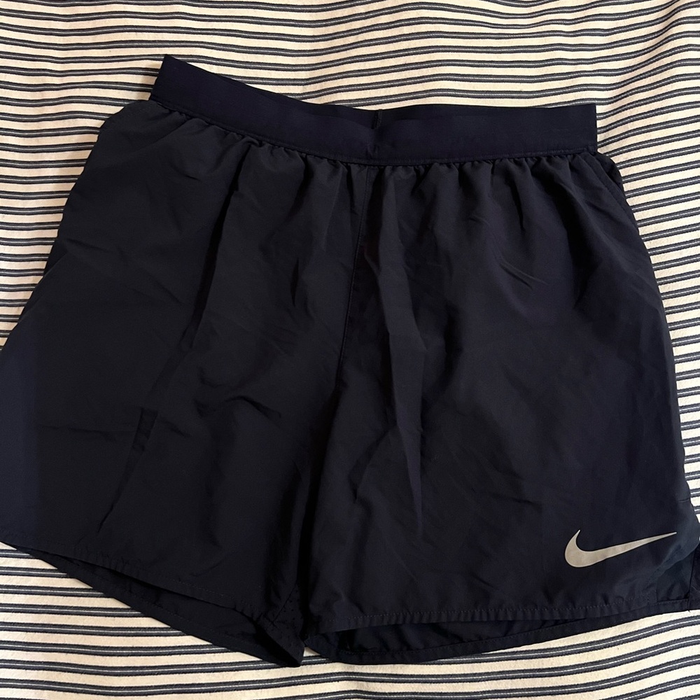 Nike Black Athletic Shorts Lightweight Elastic Waist